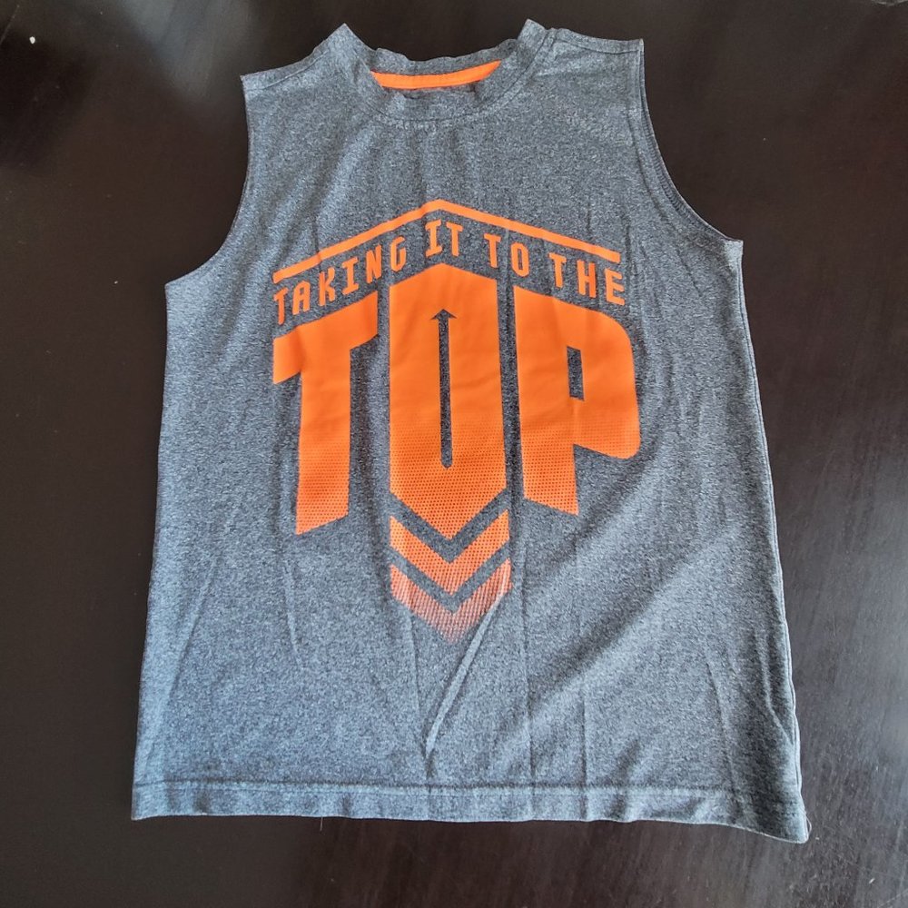 Sleeveless t-shirt